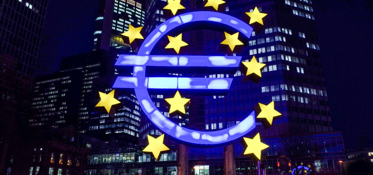 欧州中央銀行: EURを救うには？