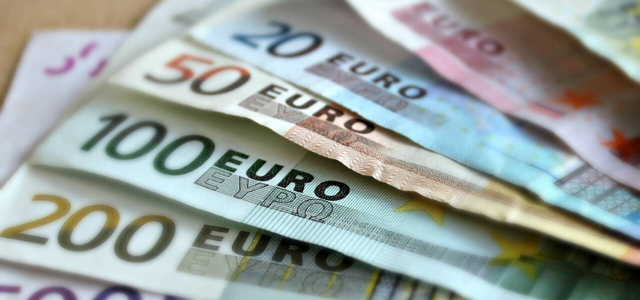 EUR/USD: the Bears returned in a game