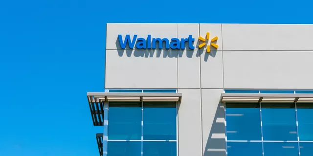 Walmart earnings outlook