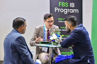 FBSがBest Islamic Forex Account賞をDubai Forex Expoで受賞